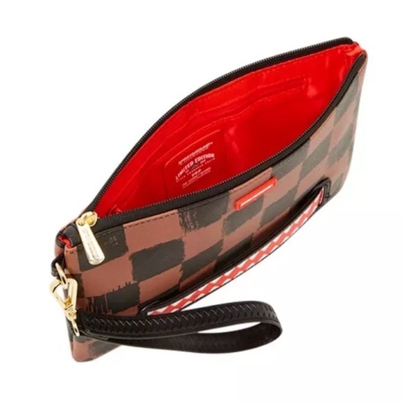 SHARKS IN PARIS VANQUISH CROSSOVER CLUTCH - Picture 3 of 6